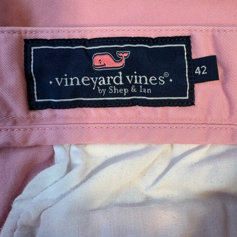 Vineyard Vines Men's Salmon Shorts - Picture 4 of 4